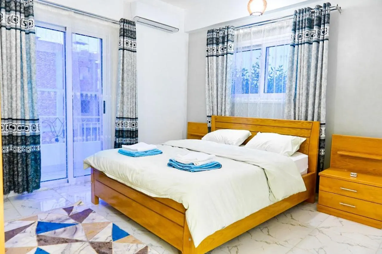 Ξενοδοχείο με διαμερίσματα Luxor Dream - Panoramic Villa